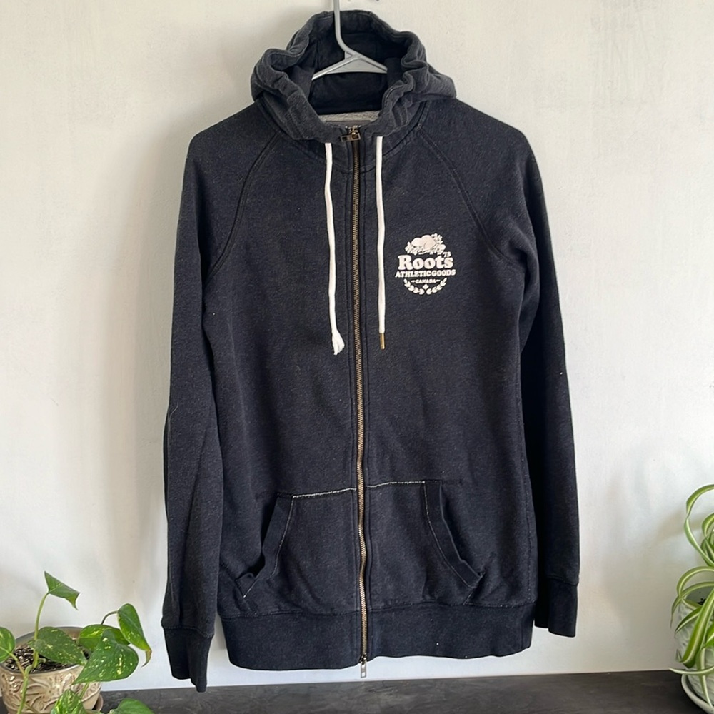Roots charcoal capri full zip hoodie in size small.